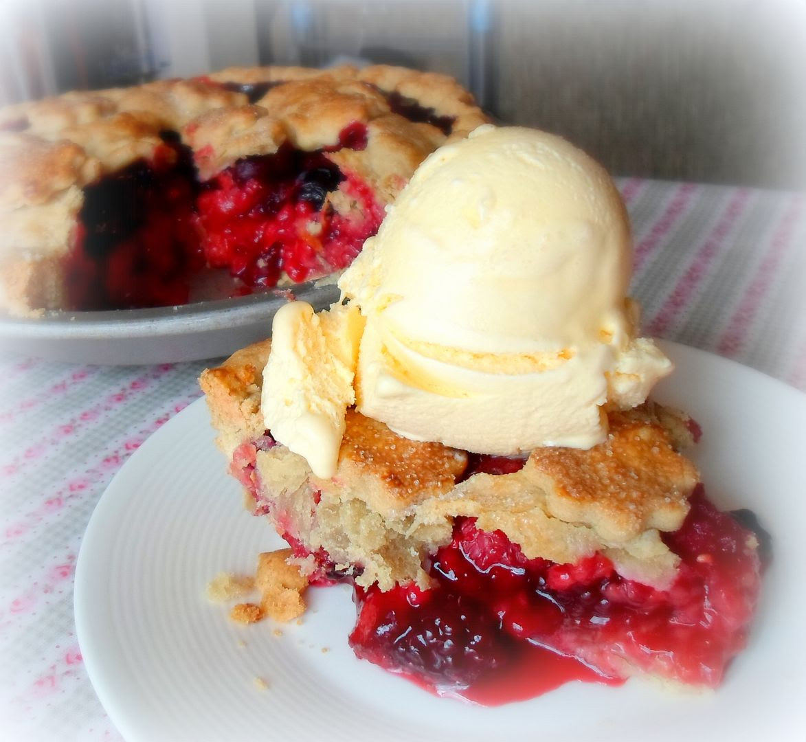 Bumbleberry Pie