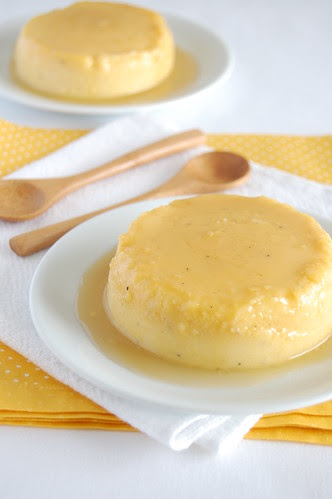 Passion fruit coconut caramels / Pudim de coco e maracujá