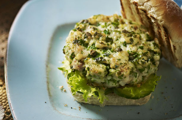 Fast fish burger recipe - goodtoknow