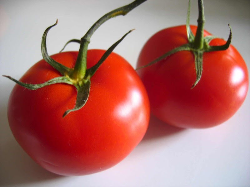 http://espacovital.files.wordpress.com/2008/06/tomate1.jpg
