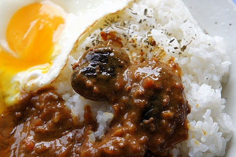 つばめの武勇伝 豊後きのこカレー ギャル曽根も大プッシュのご当地カレー