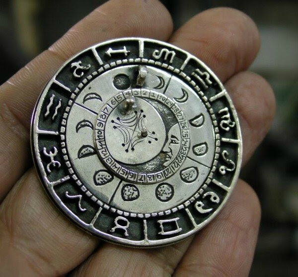 113852313