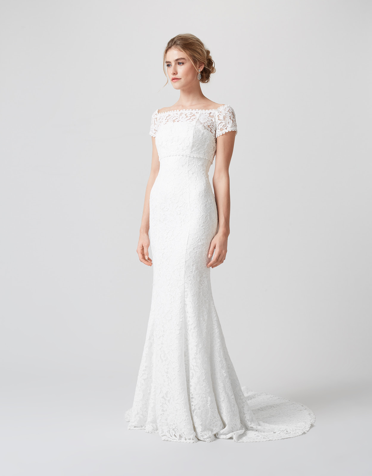 7 Stunning Wedding  Dresses  Under   400 