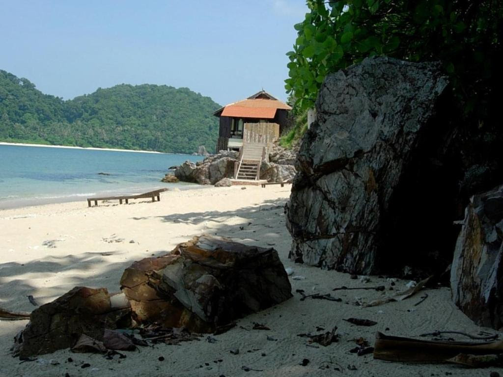 Gem Island Resort & Spa in Gemia Island - Room Deals