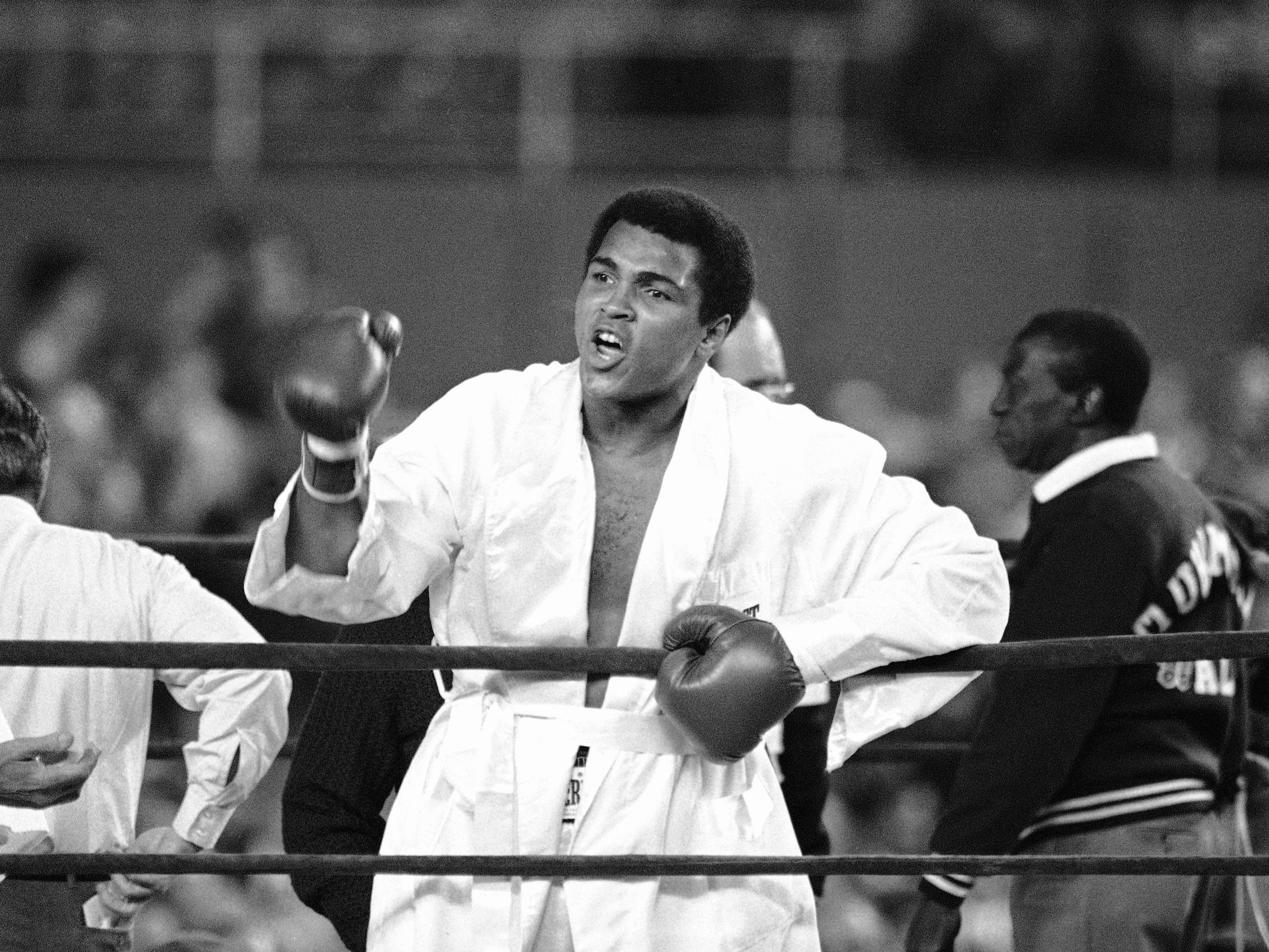 Muhammed Ali s most famous quotes and pre fight rhymes Business Insider