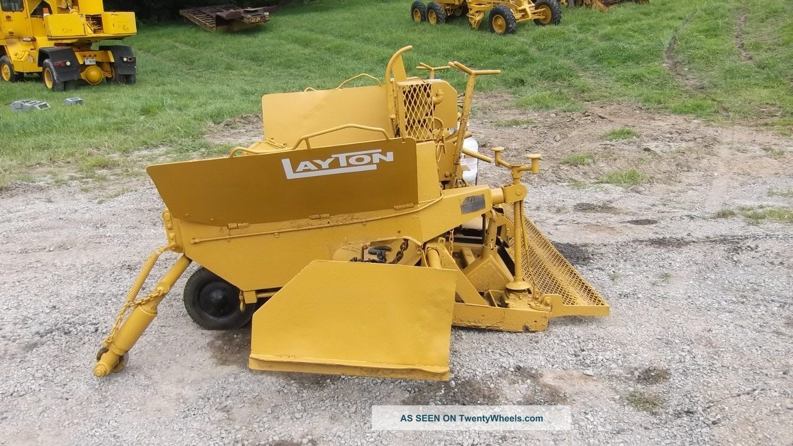 Layton Dump Truck Pull Behind Asphalt Paver Spreader Hot Box
