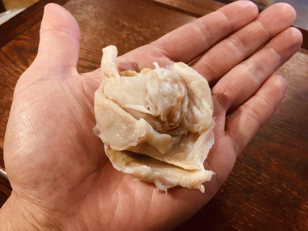 たことんび タコの口 を刺身で カラス処理済みで簡単に食べれるのが嬉しい
