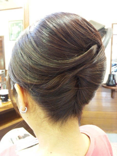 ぜひ夜会巻きに挑戦してみたい でもやり方がわからない エントピ Entertainment Topics