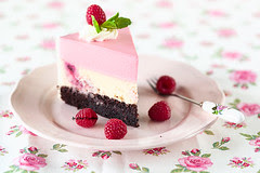 Raspberry Brownie Cheesecake