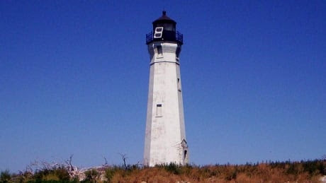 Isle Aux Galets lighthouse on Skillagalee Island