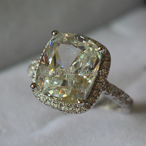 Diamond engagement ring 5 carat