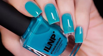 Unleash Your Inner Mermaid with our Turquoise Nail Polish Collection - Perfect for Summer!