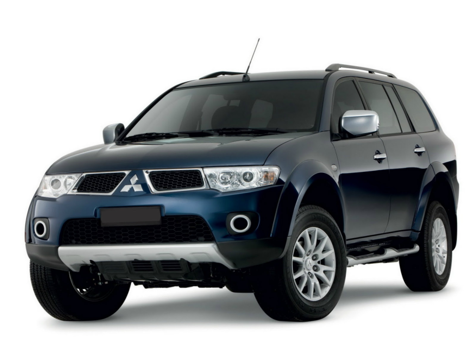 Mitsubishi Challenger Reviews  Mitsubishi Challenger Car Reviews