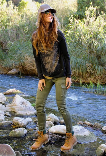 What To Wear With Hiking Boots Fashion