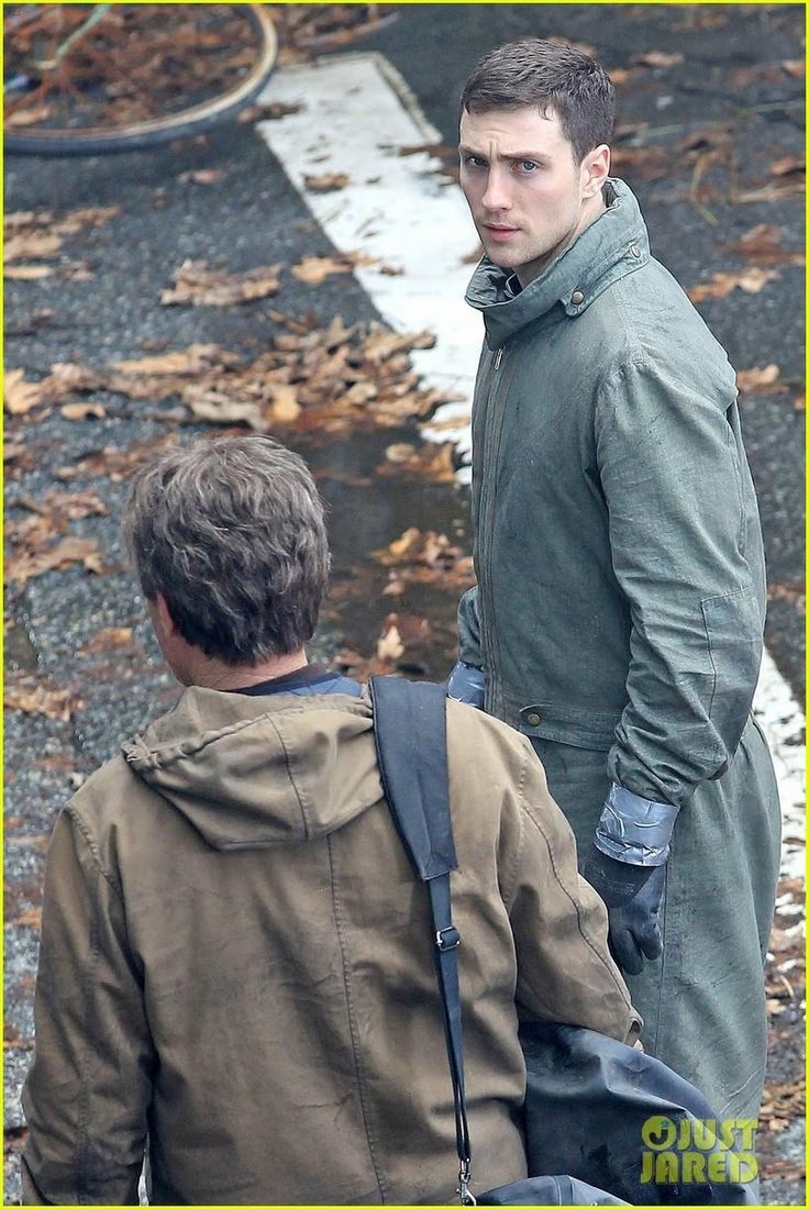 Aaron Taylor-Johnson and Bryan Cranston on Set for Godzilla 2014