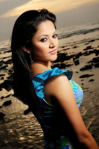 BD Model Urmila Srabonti Kar Hot Photo Collection