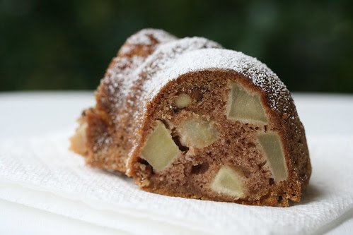 Mom's Apple Cake Bundt - I Like Big Bundts