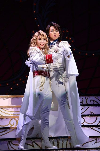 初演から45年の節目に蘇るまばゆい作品世界 ベルサイユのばら45 45年の軌跡 そして未来へ 開幕 えんぶの情報サイト 演劇キック