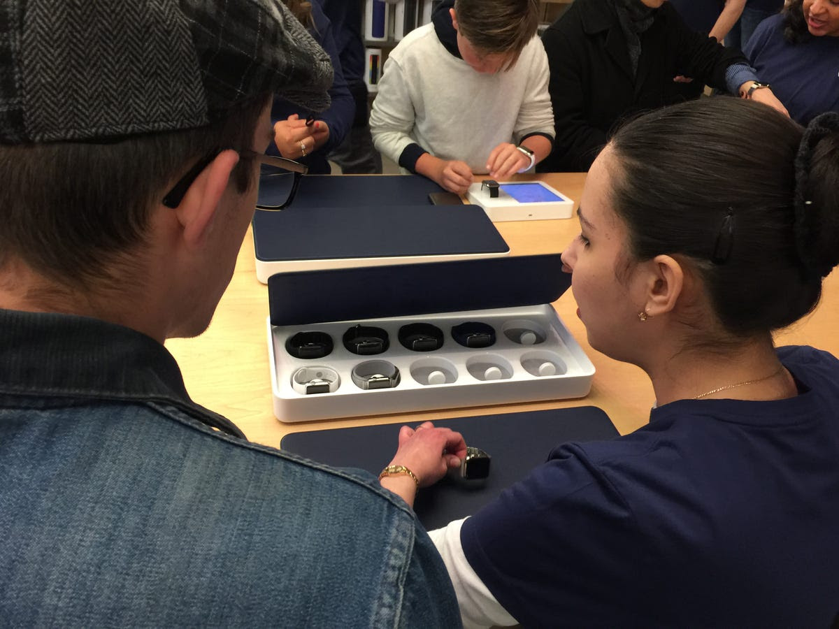 Apple store Apple Watch launch day apple watch cases
