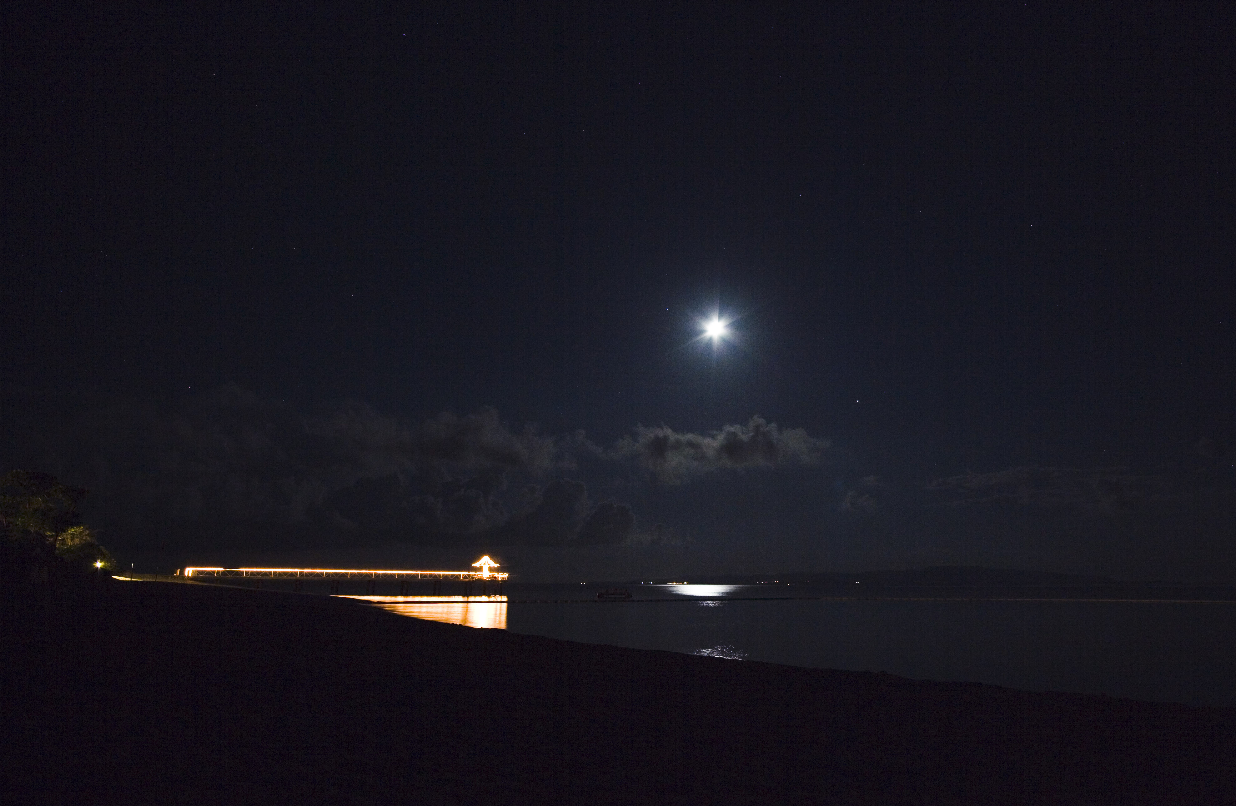 ゆんフリー写真素材集 No 2918 石垣島の月夜 日本 沖縄