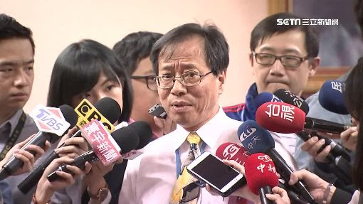 李來希"考試過關斬將" 網友查不到榜單 ID-894008