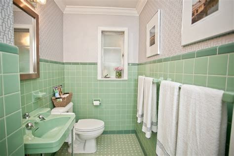 You don't have to pay for a professional plumber to unclog your bathroom sink, in a matter of hours you will be able to do the job yourself and save hundreds of dollars! My Favorite Mint Green Bathrooms - A Vintage Splendor