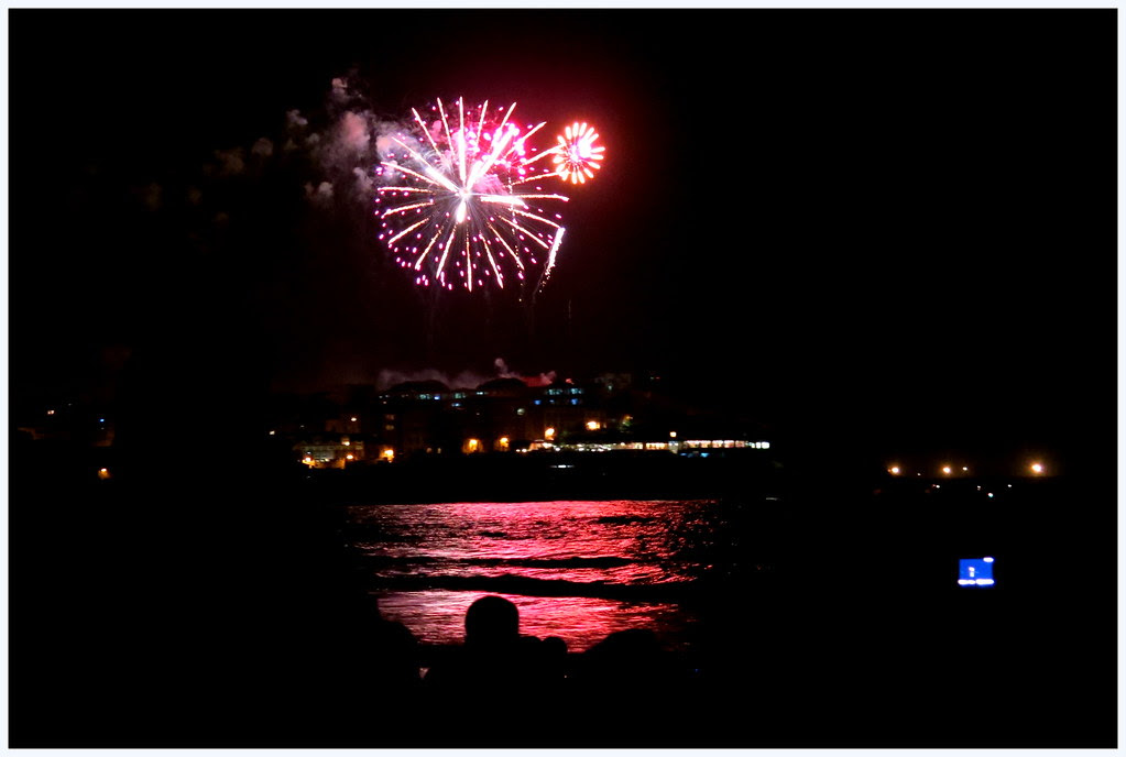 Gijón, la noche de los fuegos