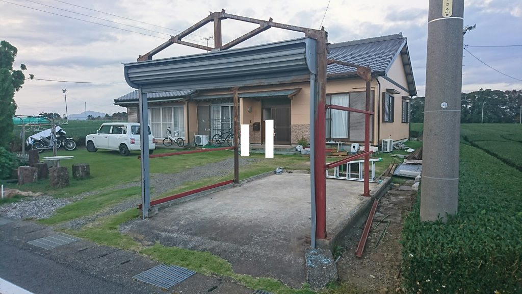 島田市金谷町にて小屋解体のお手伝い 産業廃棄物処理 ゴミ回収ならリサイクルクリーン