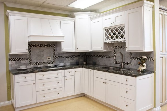 White Shaker Kitchen Cabinet Products on Houzz