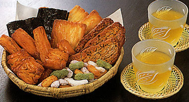 納豆おかき 石炭あられ げんこつ 雅匠庵 大銀杏 金時あられ の金時米菓は創業九十余年 埼玉県越谷市で国産米100 の高級あられ おかき 煎餅 せんべい 和菓子の製造 卸売 通信販売を行っております Pb Oem承ります