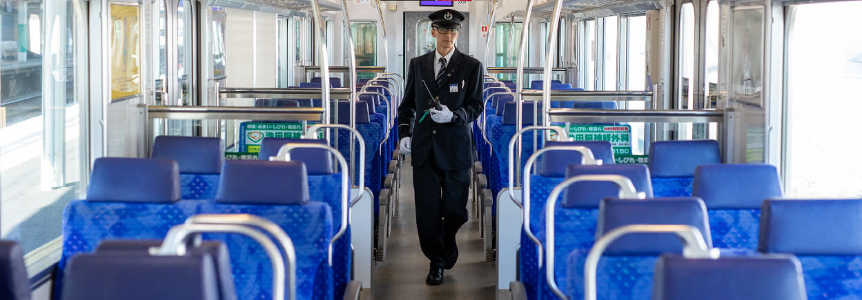 Person03 運転士の現場から Happy Deliverry Project 西鉄グループ