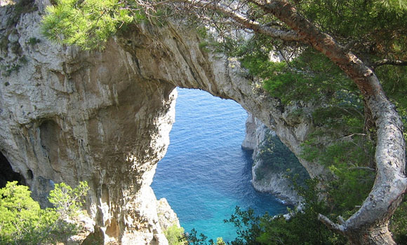 Arco Naturale