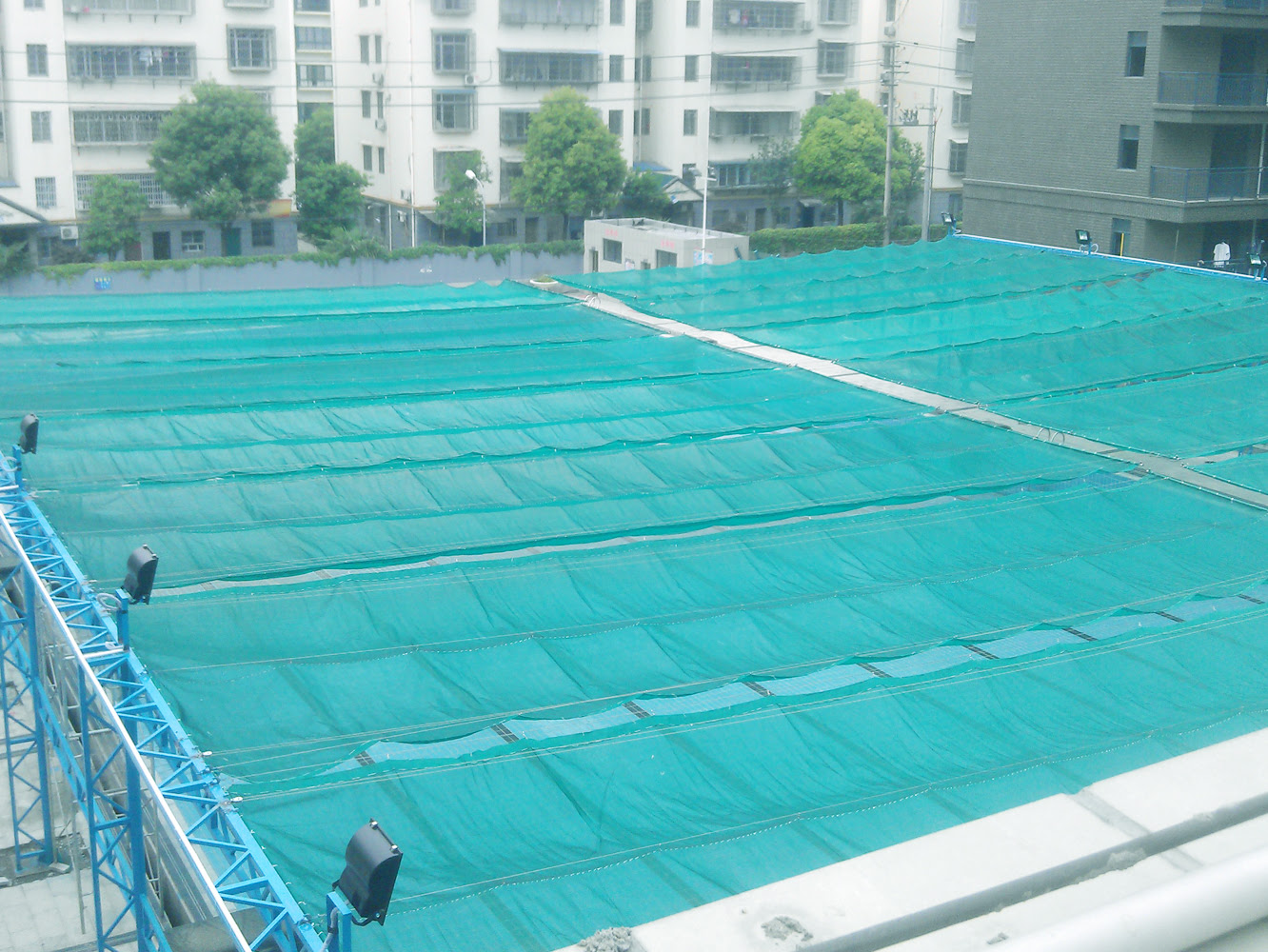 11年4月湖北荆州公安游泳池 遮阳蓬 工程案例 河南锦鲤泳池有限公司 拆装式游泳池 拼装式游泳池 钢结构泳池