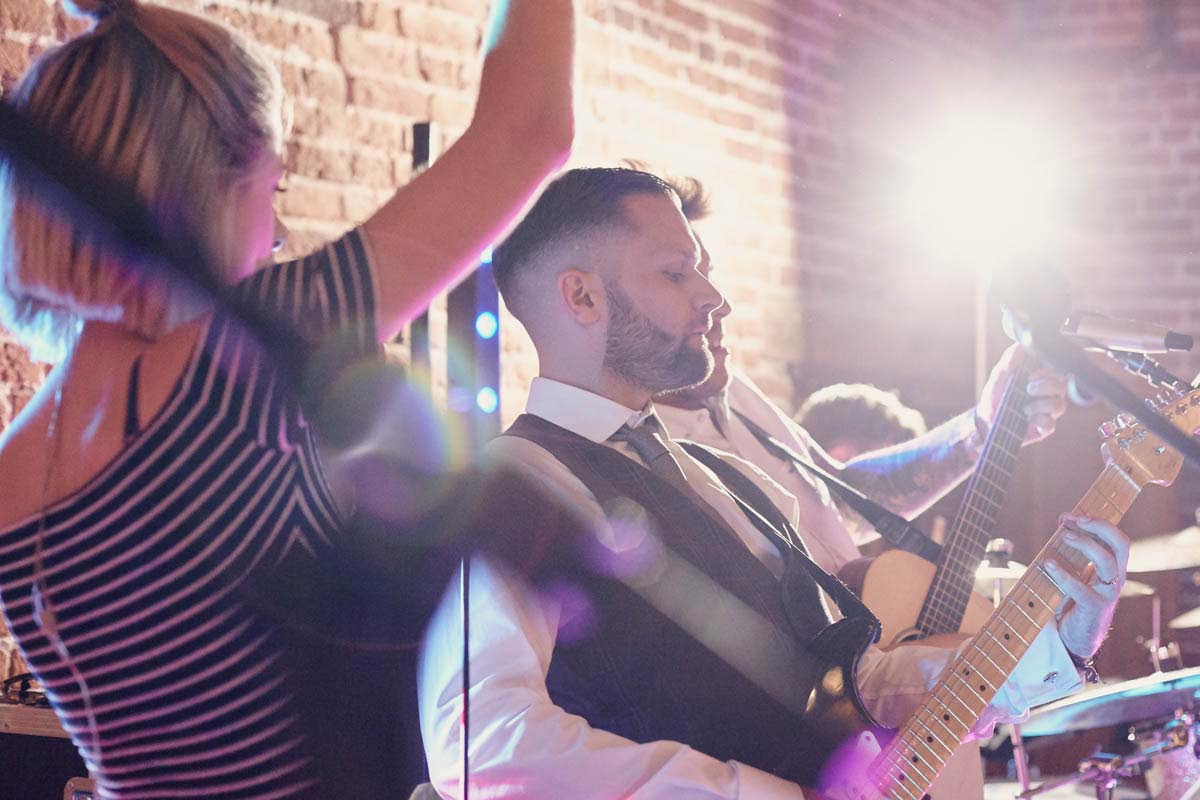 The Toons Band at Haughley Park Wedding - www.helloromance.co.uk