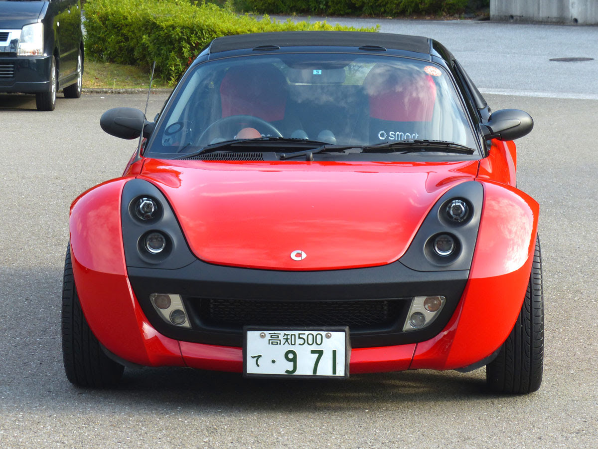 かわいい 軽量スポーツカー スマートのロードスター