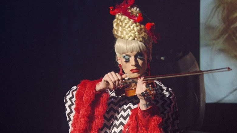 Katya: Help Me, I'm Dying線上看小鴨影音