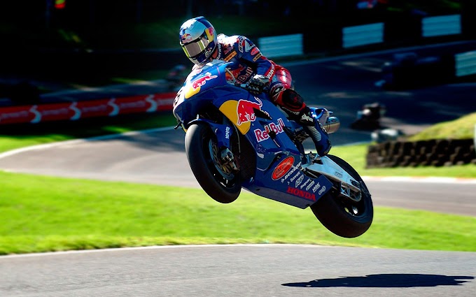 Racing Bike Hd Wallpapers 1080p Wallpapers Bike Race Racing Wallpaper
Motorcycle