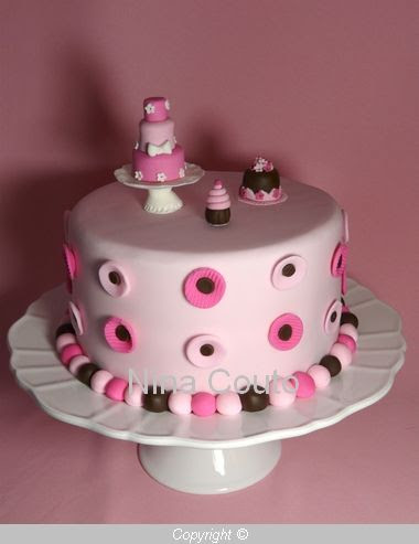 Gateau Gourmandises Deco En Pate A Sucre Atelier Des Gourmandises