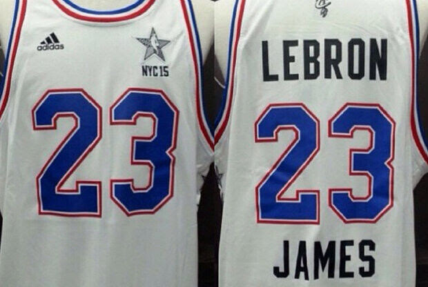 VIDEO- LeBron James empieza el All-Star Game con dos potentes mates