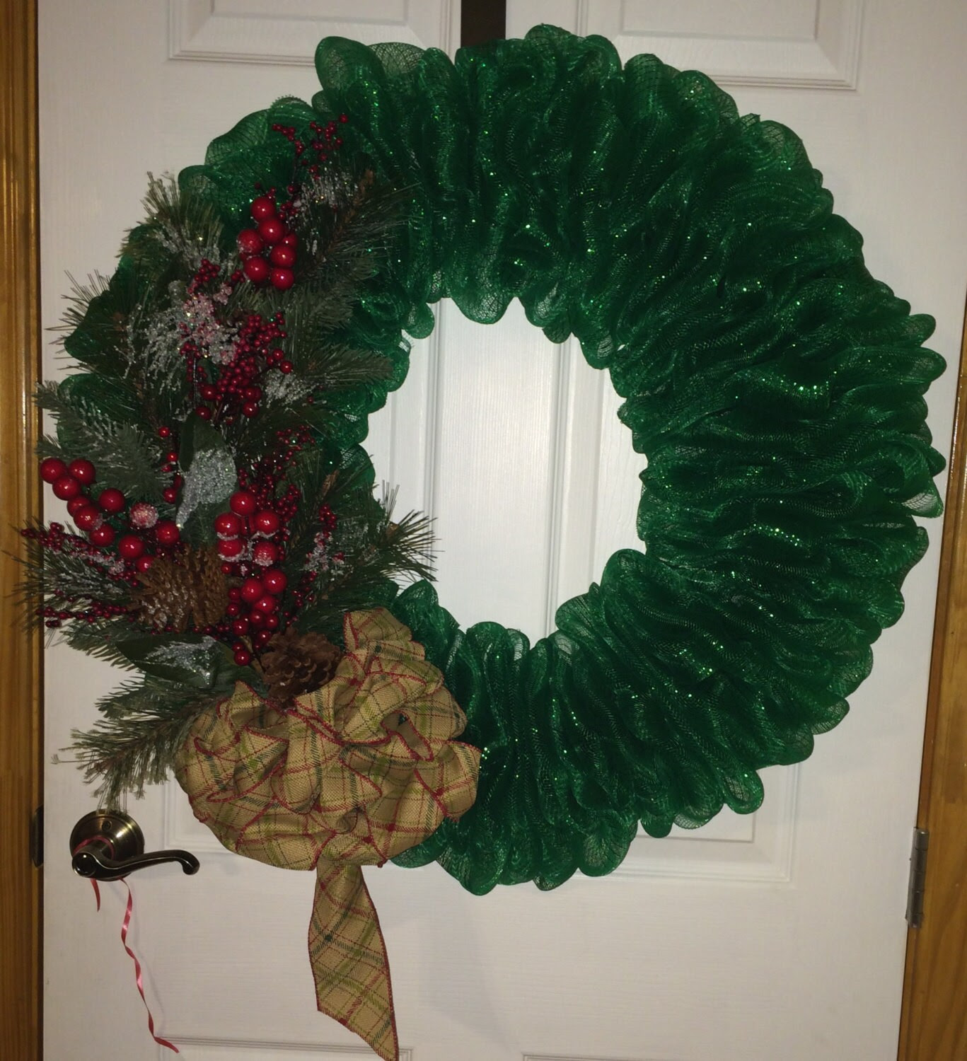 Medium Green Mesh Ribbon Wreath