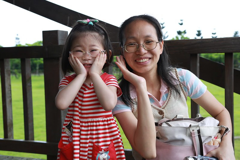 寶妹又在裝怪臉了
