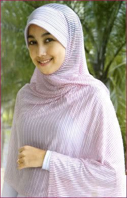 Best Top Model Gallery of Beautiful Moslem Fashion
