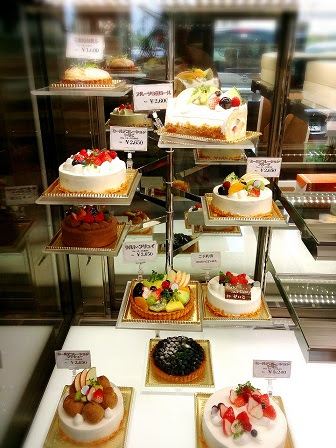 デコレーションケーキ スイーツ ロールケーキ キャロール からのお知らせ