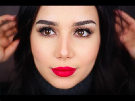 كيفية رسم الحواجب