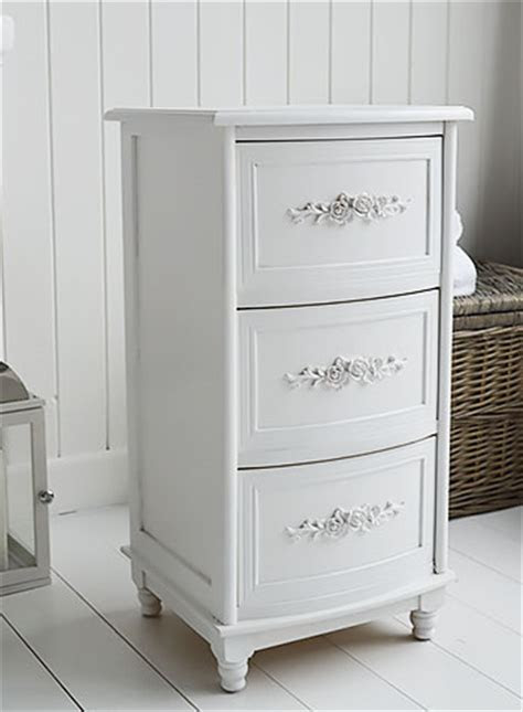 If you're looking for some additional storage space in your bathroom, a great option is a bathroom cabinet. White Rose bathroom cabinet with 3 drawers. Bathroom
