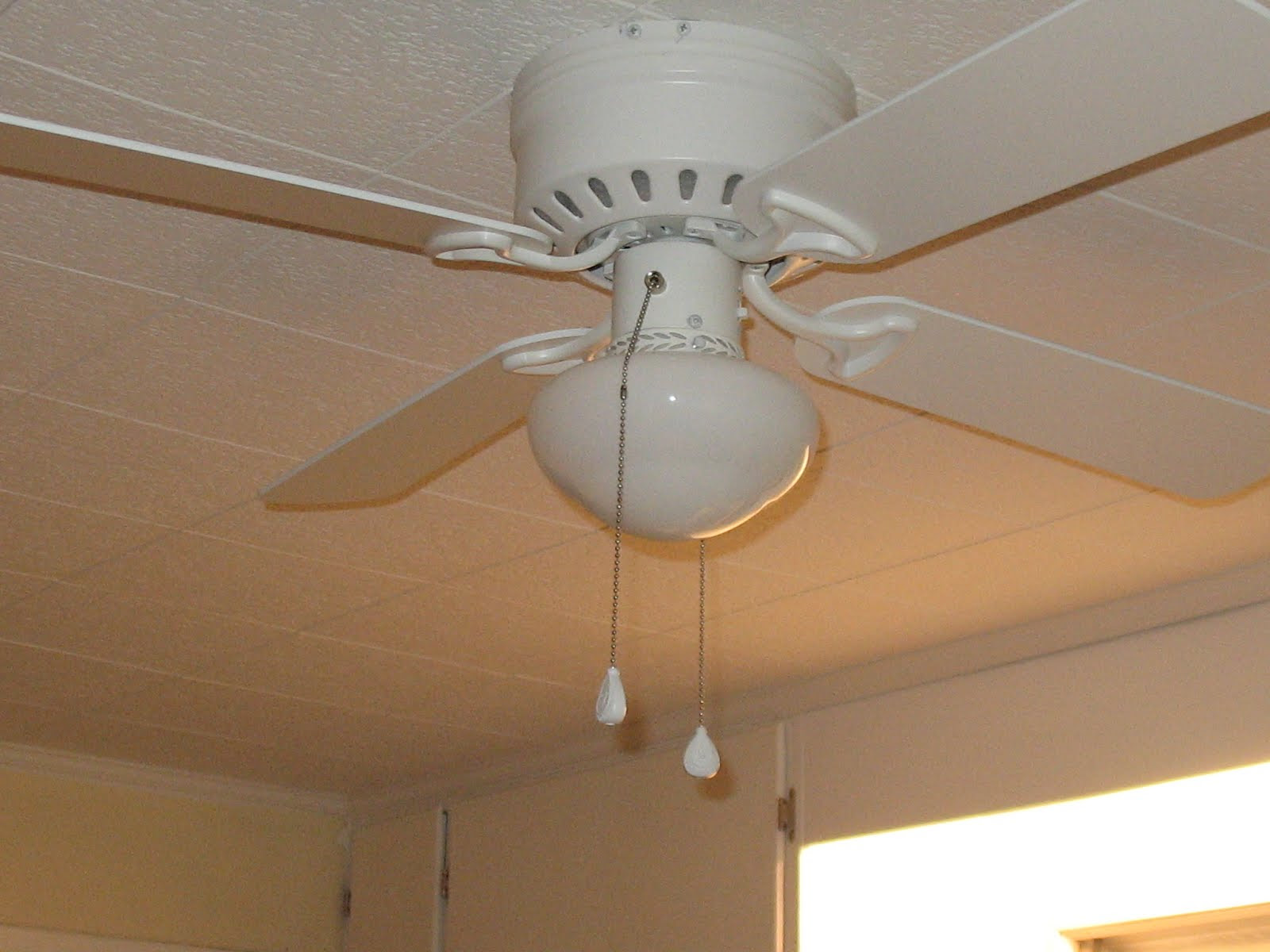 10 Tips To Help You Get the Right Ceiling fan for kitchen | Warisan