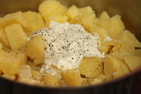 These Skinny Garlic Mashed Potatoes are so much lighter than traditional mashed potatoes, and taste so good! 