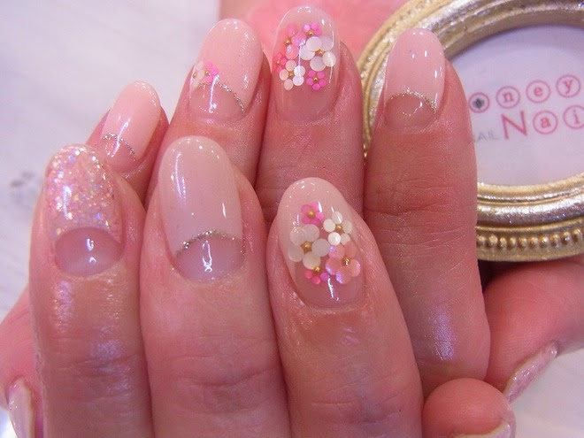ホロフラワー逆フレンチネイル Honey Nail ブログ 奈良県桜井市の美容院 ネイルサロン ワーカービー ハニーネイル