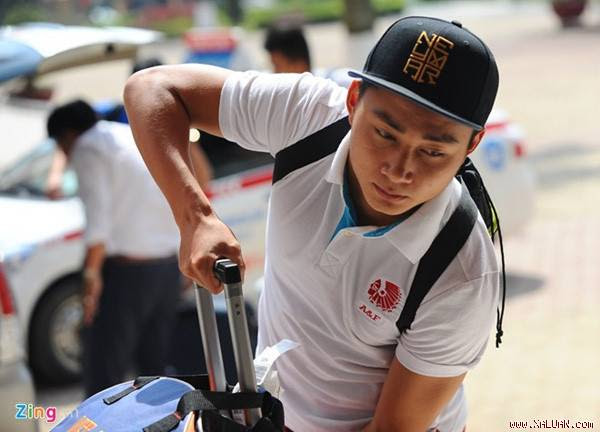 Tuấn Anh tới muộn trong ngày U22 Việt Nam hội quân đấu U20 Argentina