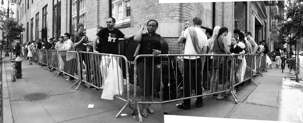 Line outside the Apple Store, Soho, NYC